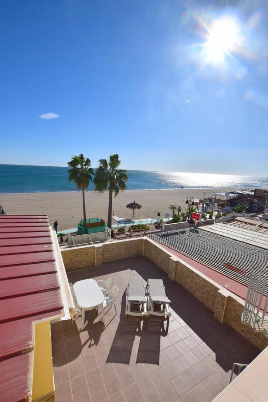Апартаменты Carihuela 1ª Linea De Playa Торремолинос Экстерьер фото